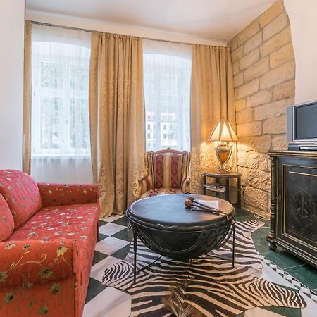 Charming Apartment With Terrace In Bad Schandau 55 Sqm Parking Esterno foto